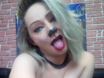 You want me to be your kitty?😜