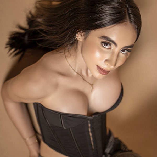 Sex Chat Host Amatista - Tell me all your fantasies,  Cum play with me