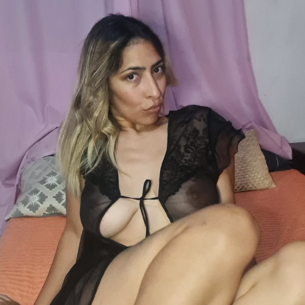 Sex Chat Host Angelinahot - Hi honey, my name is Angelina and I'm ready to play