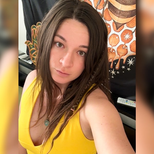 Sex Chat Host Beedivine - Wild Soul • Divine Submission • Natural Temptation