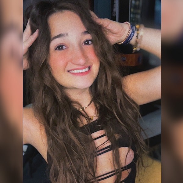 Sex Chat Host Auroravalexo - Soft voice, filthy mind, zero shame — pick up