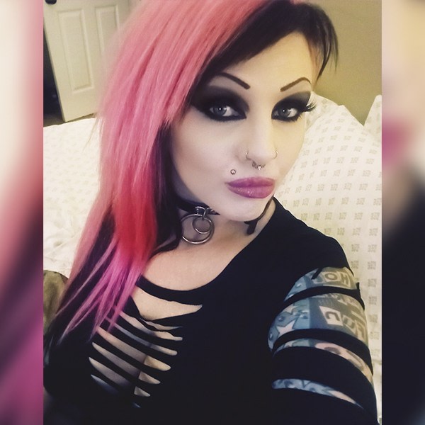 Sex Chat Host Kristenkink - Pump with one hand, call me with the other :)
