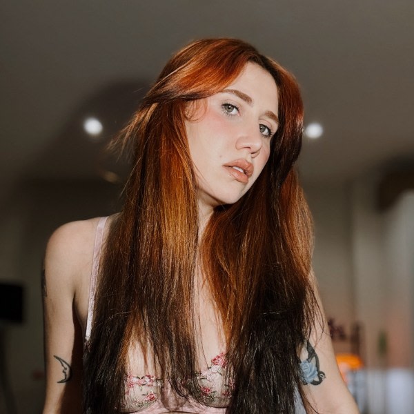 Sex Chat Host Scarletthart - Hey Lover...