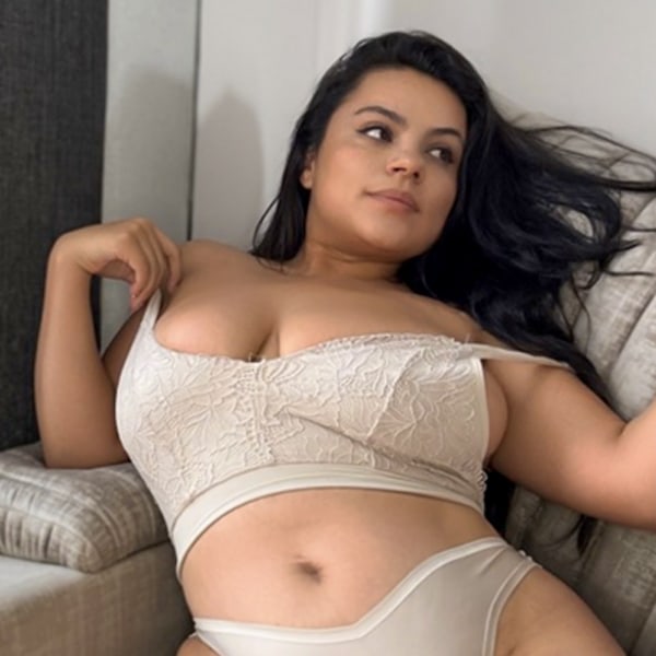 Sex Chat Host Abbyfer - Hi, I'm AbbyFer, a sociable and fun girl.