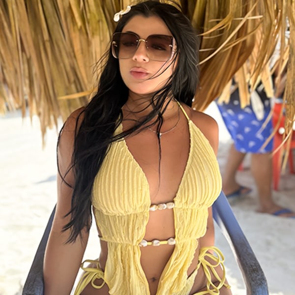 Sex Chat Host Abiecambell - Hi, I'm Abie, I'm an outgoing, cheerful, and sociable girl.