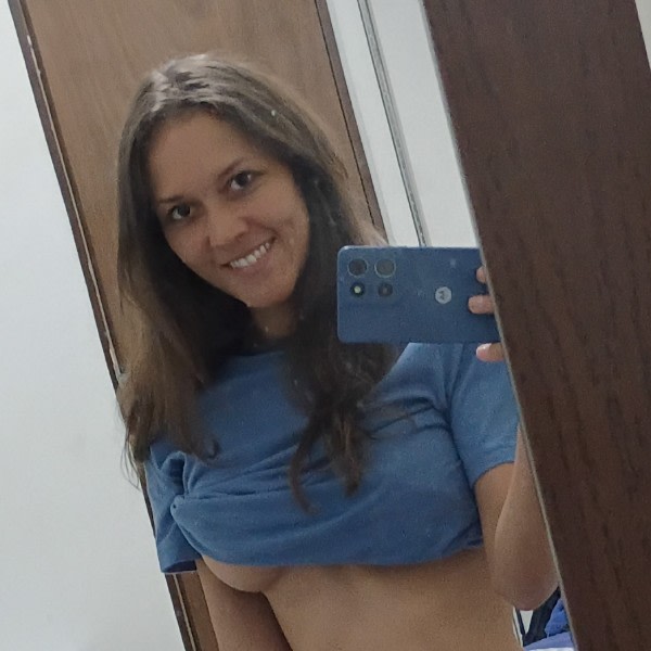 Sex Chat Host Wrenxx - Love to have a fun chat and see where it leads (;