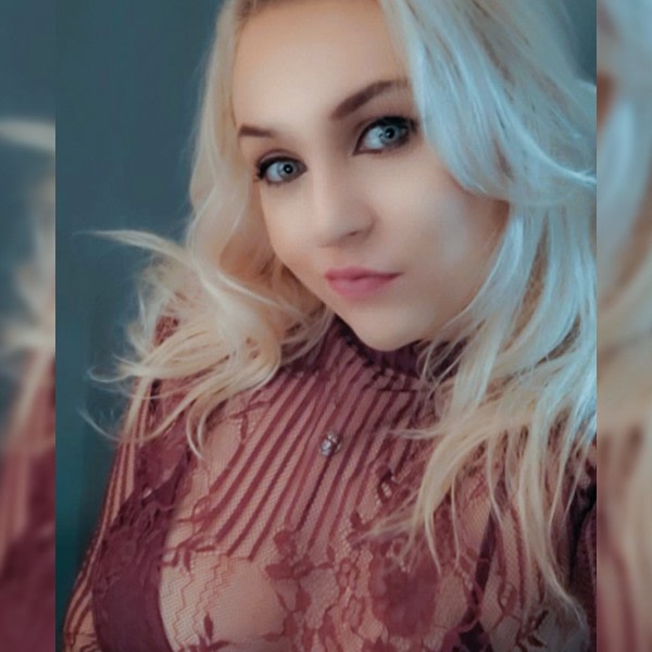 Sex Chat Host Aspenjayde - Green eyed seductress;)