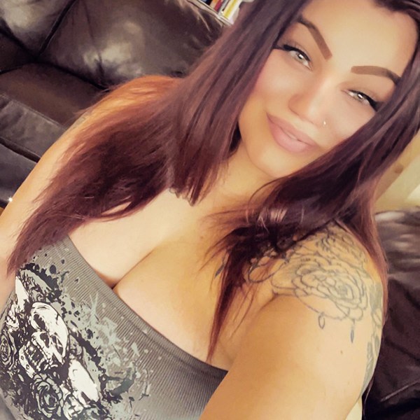 Sex Chat Host Candace - Explore, Desire, Discover the secrets of Candace.