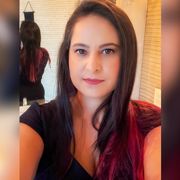Sex Chat Host Kemiluxe - The armor you wear out there is useless to me.