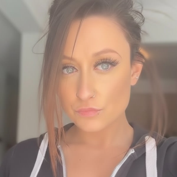 Sex Chat Host Laceyyy - come for my tease 🔥 , stay to be pleased 💋
