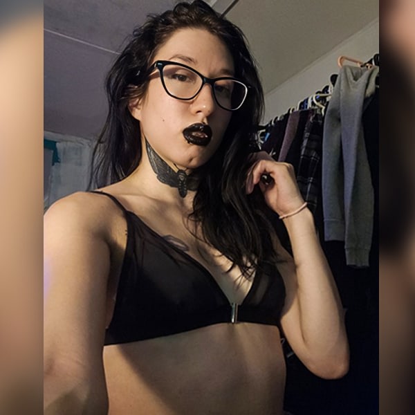 Sex Chat Host Sablemallorey - Your late night chat friend.