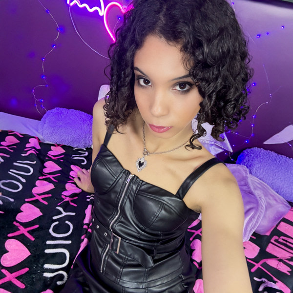 Sex Chat Host Kattvalentine - time for you to have the hottest trans experience yet