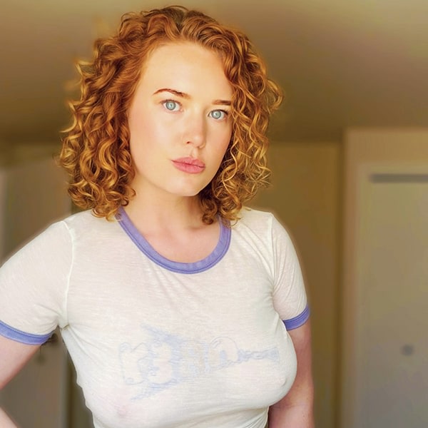 Sex Chat Host Sarawilde - It’s true that red heads are naughty and wild 😏😈