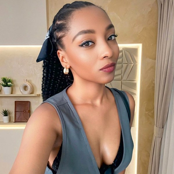 Sex Chat Host Brendarey - hi, I'm Brenda I'm a very outgoing am sociable girl.