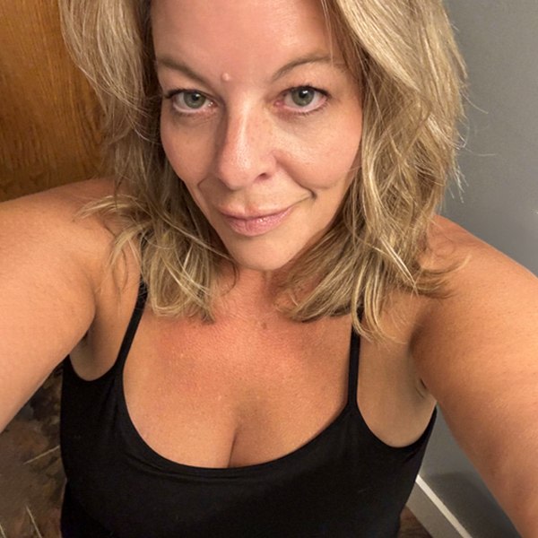 Sex Chat Host Sexyrae - Feeling playful, & naughty, always worth your attention.