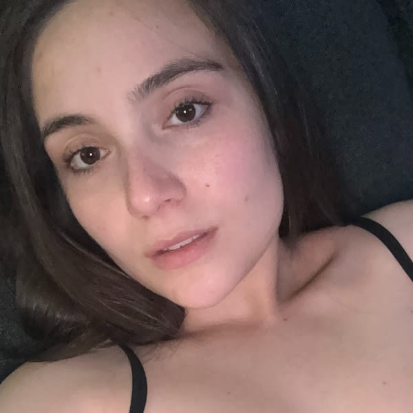 Sex Chat Host Analust - Love sweet men who let me open up around them.
