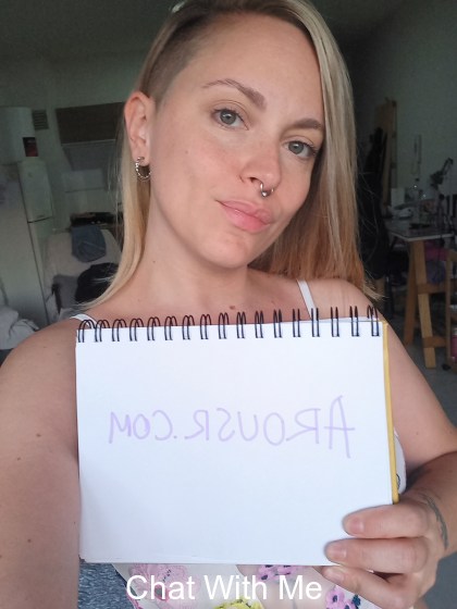 im very outgoing i love to play and chat