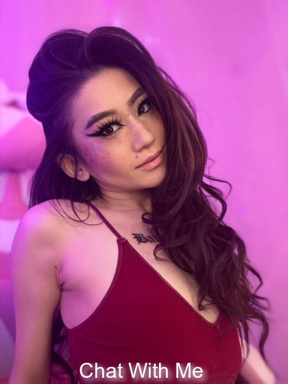 Looking at you with a tempting stare just for you