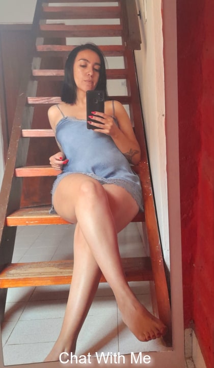 Long legs for your viewing pleasure