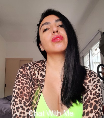 I want to kiss you