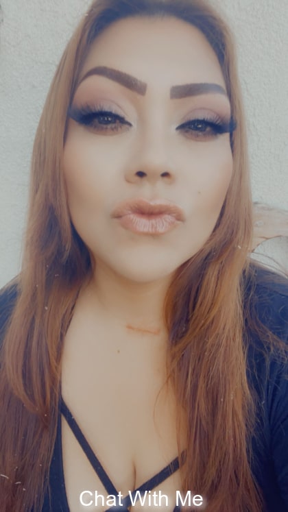 Sending juicy kisses your way 