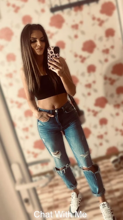 every inch of her speaks confidence and mystery 