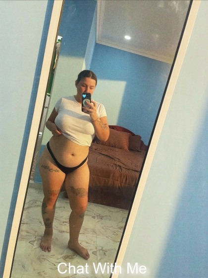 its a mirror selfie 