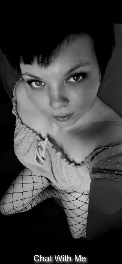  I absolutely love the black and white aesthetic I love modelling 