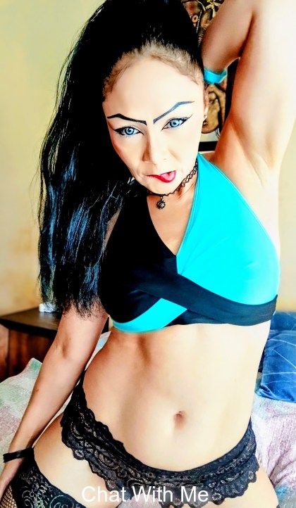 Cum and say Hi to me on cam or just text me I would love to see more of you