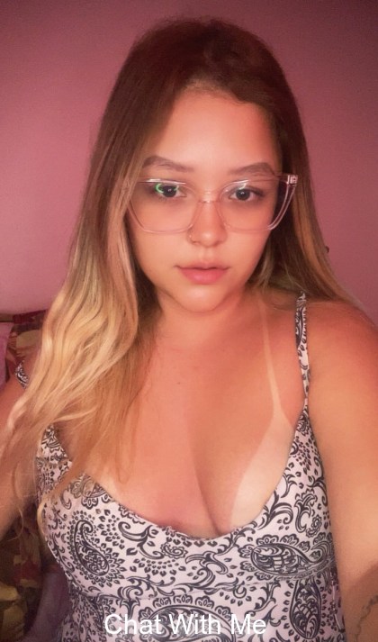 me with my glasses and tan line mmmmmmmm
