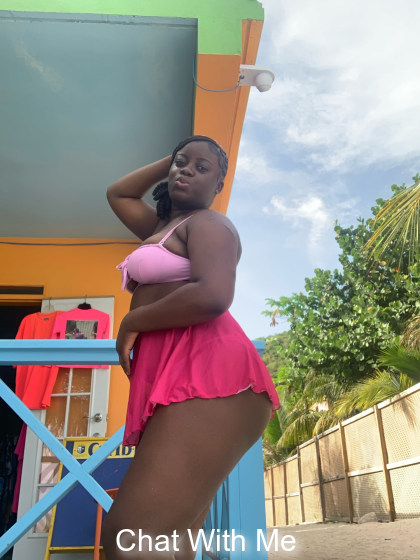 Kisses to all the dicks at the beach just chilling was waiting for you to come and relax and lay next to me 