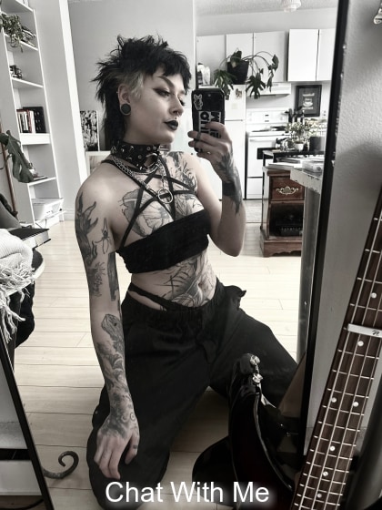 Todays fit; featuring mirror and my bass