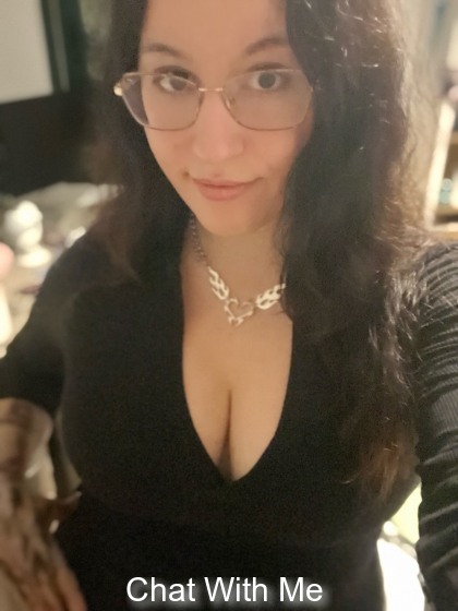 I am a big fan of chokers but I love this necklace so much 