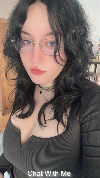 Just a cute selfie with my new hairstyle 