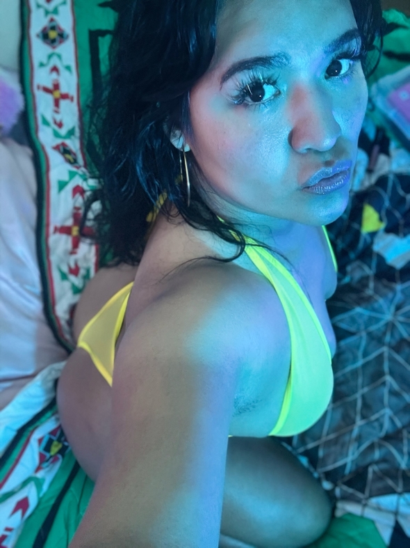 And sometimes blue hehe I relate to the sun 
