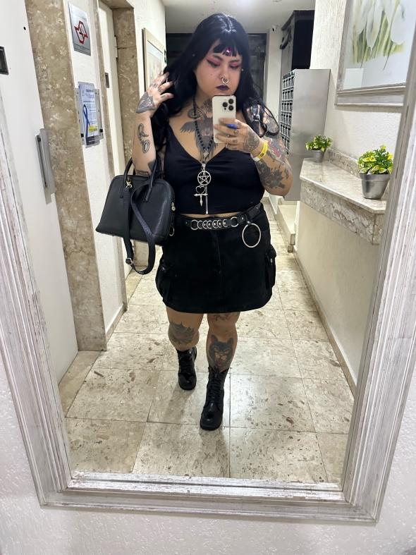Just hanging out. Anyone there likes metal or post punk