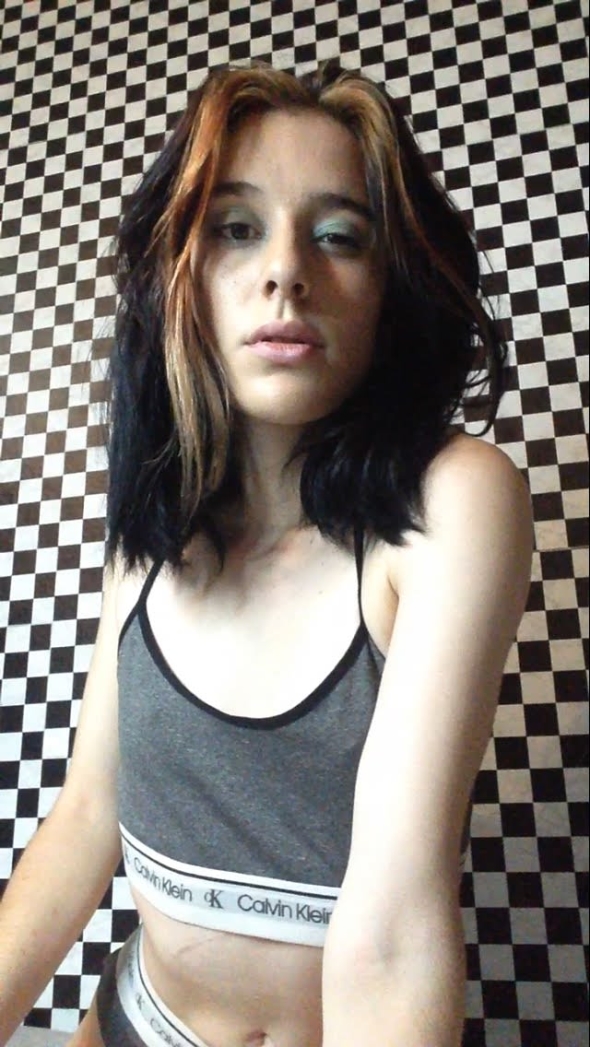 I am so beautiful I love myself 