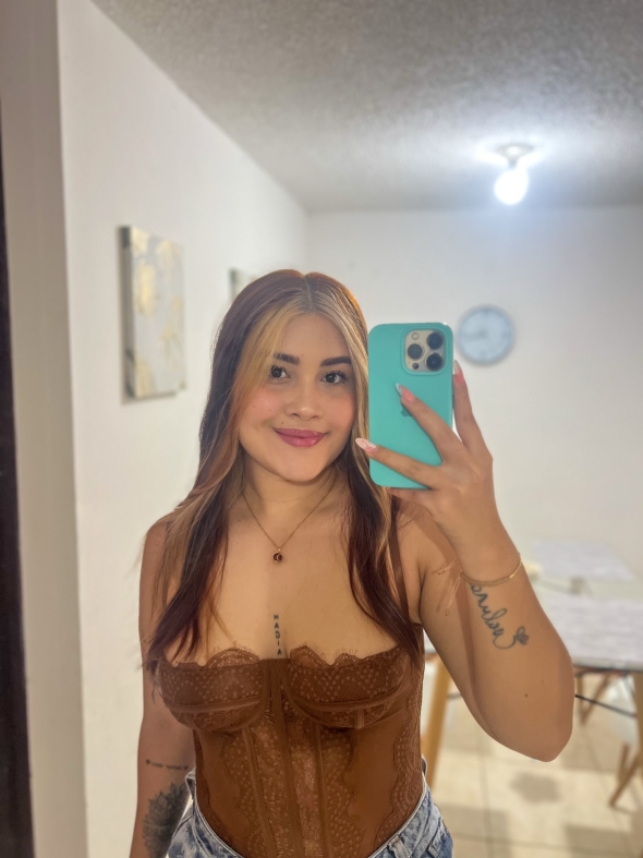 A sexy girl looking for a naughty date tonight
