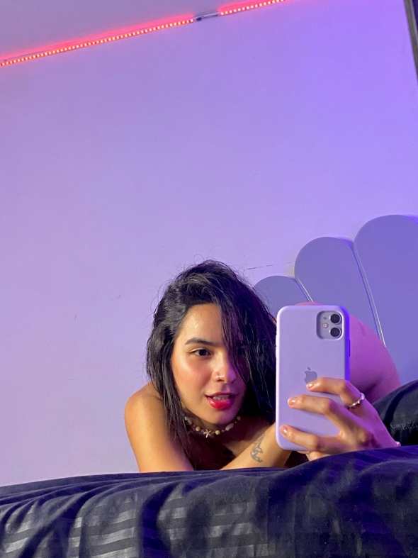 Come and enjoy my body.                  