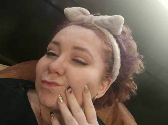 Did my lashes and makeup today and feel so cute