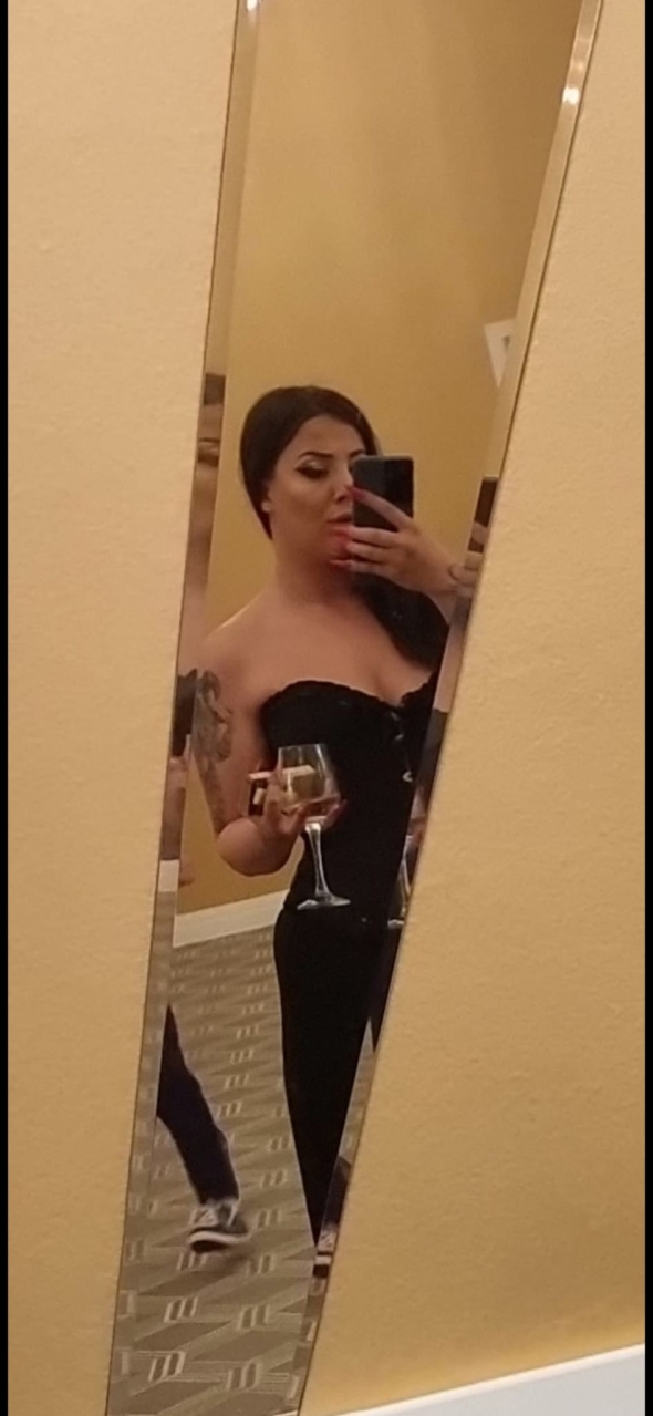 Looking to find a sext buddy for tonight