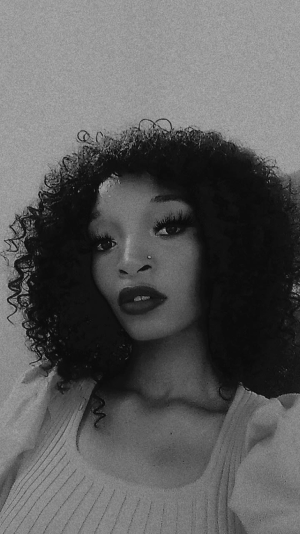 Snapped this while thinking of all the ways I could make you lose control
