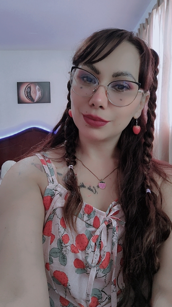 I like this pic because I look sweet 