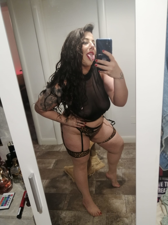 What are you upto today? Wish to hangout with me on phone?