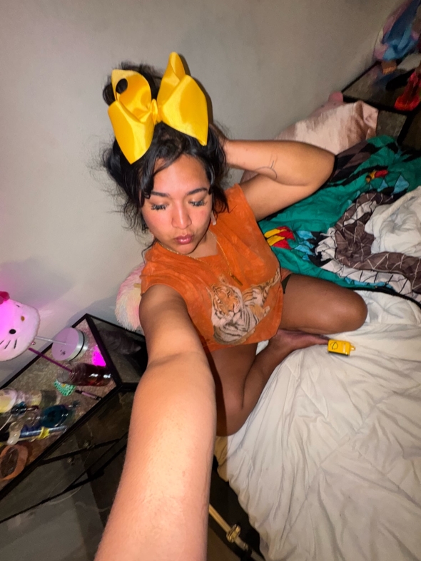 Yellow is my friend a good old friend of mine 