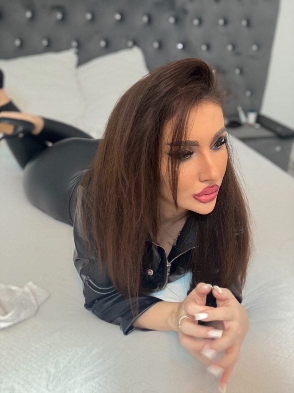 I love when you are obeying me and worshiping me