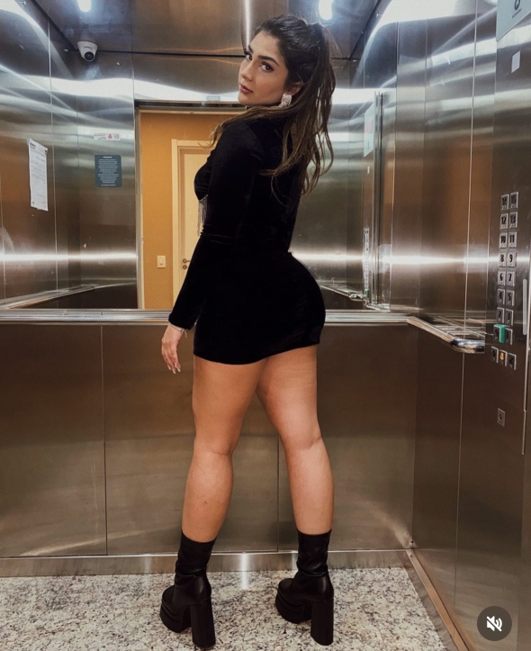 Did you like my outfit baby I choose it for a party 