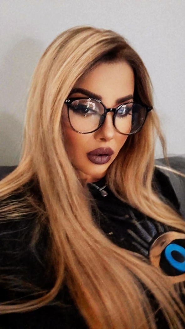 blonde hair devill