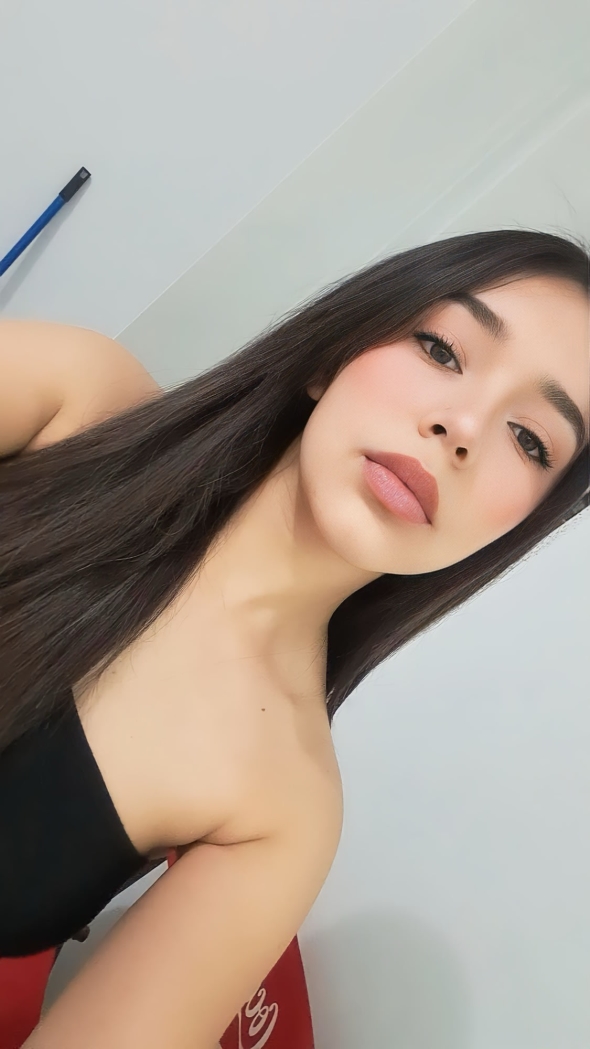 I want to make you fall in love with my gaze and make you never stop thinking about me