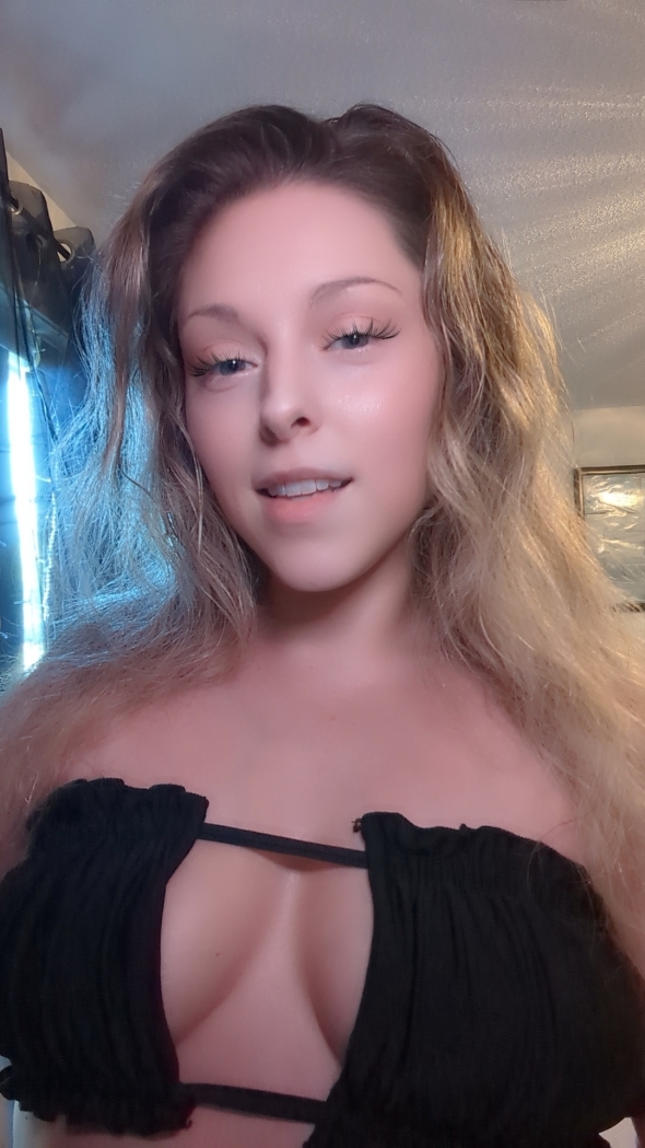 Do you like my bikini top 